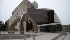 Winnipeg judge rules trial of serial killer to start with jury